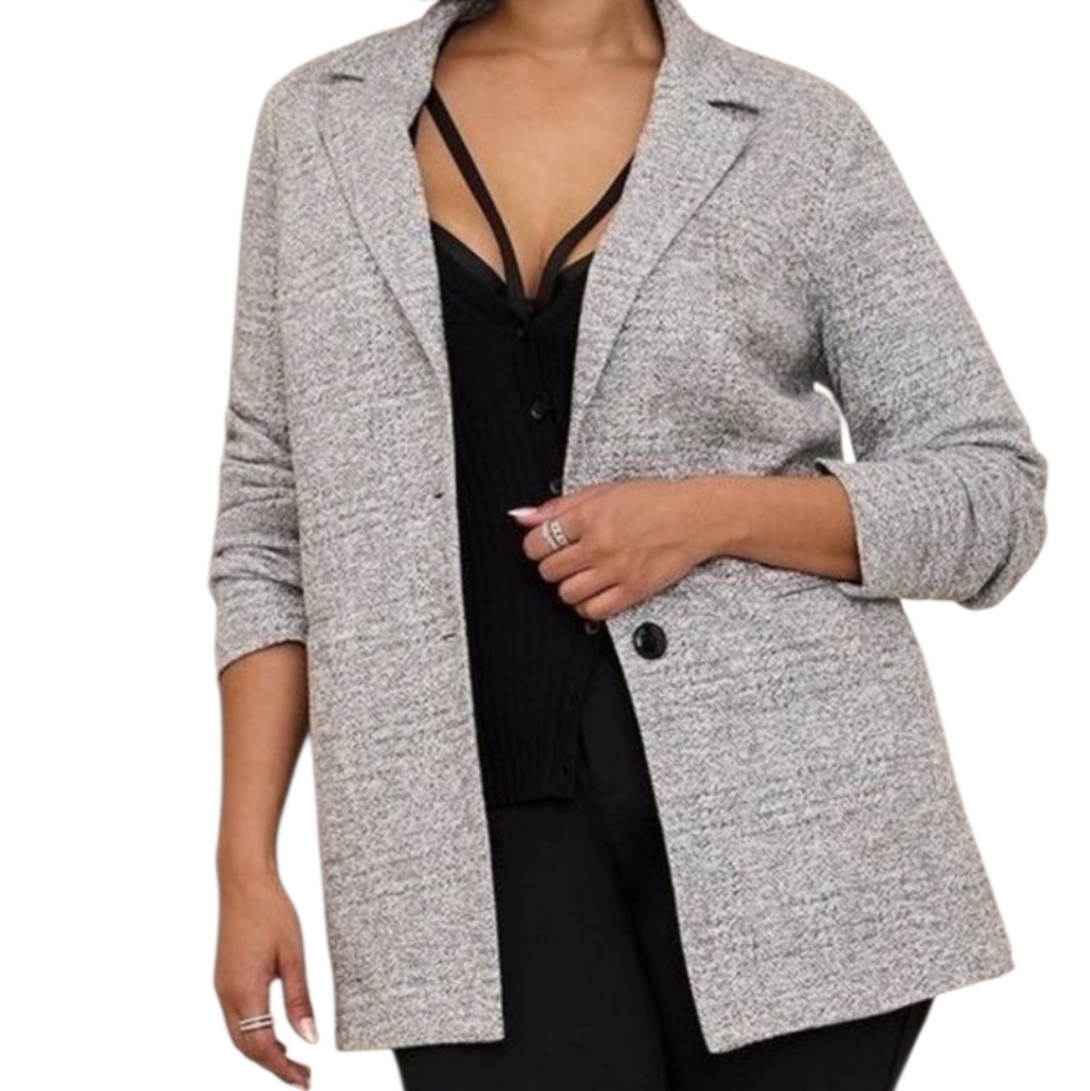 Torrid black/white longline boyfriend blazer - 1X.       G94